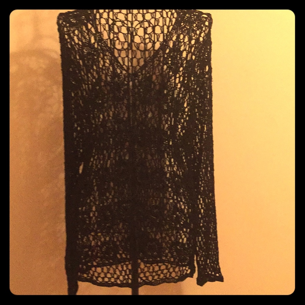$⬇️ EUC Black Boutique Sheer Crocheted Beaded Wrap